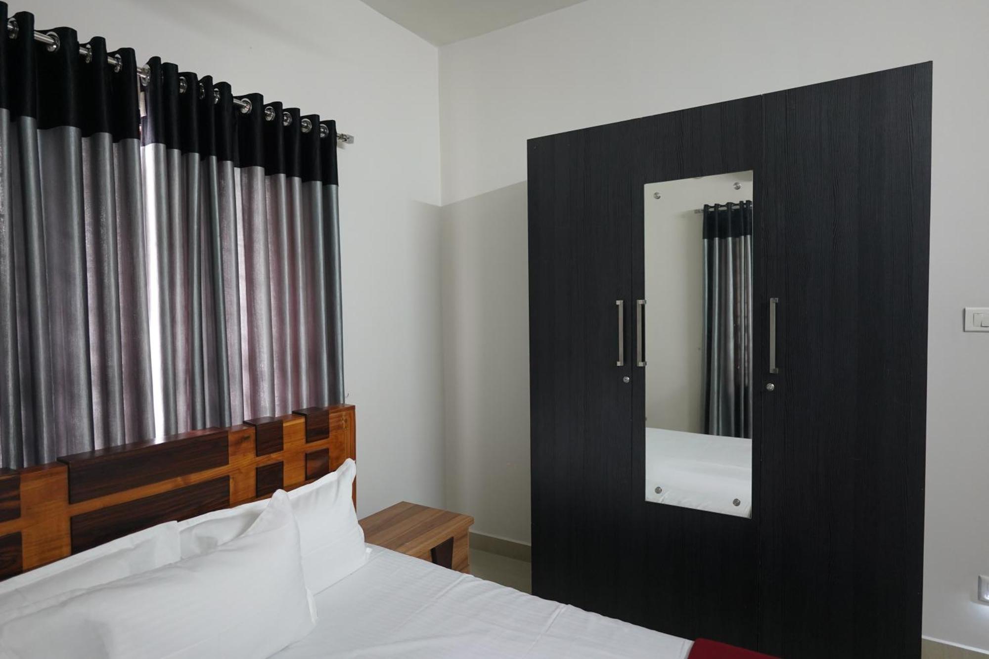 Swapna Home Suites Nedumbassery Dış mekan fotoğraf